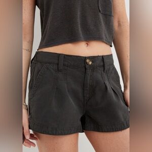 New with tags!  Aerie Pleated Utility Short in smoked gray size small.